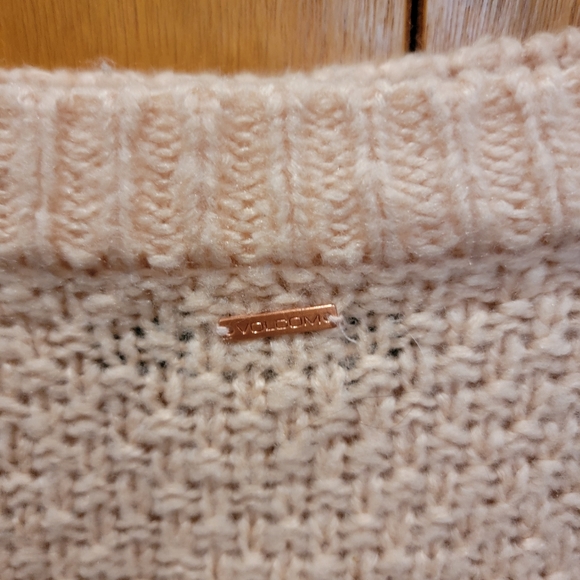 Volcom sweater - Picture 3 of 4